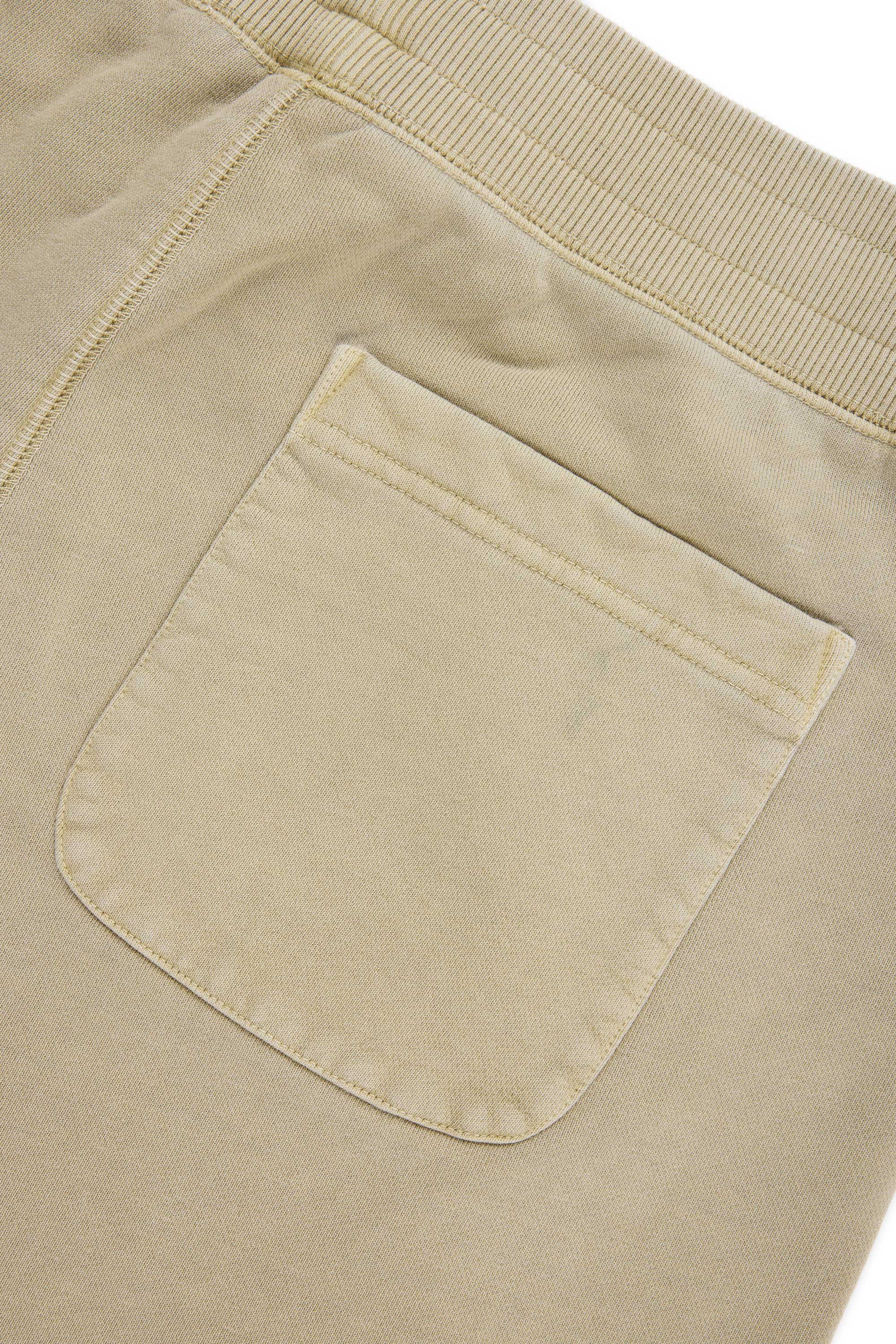 #color_Khaki
