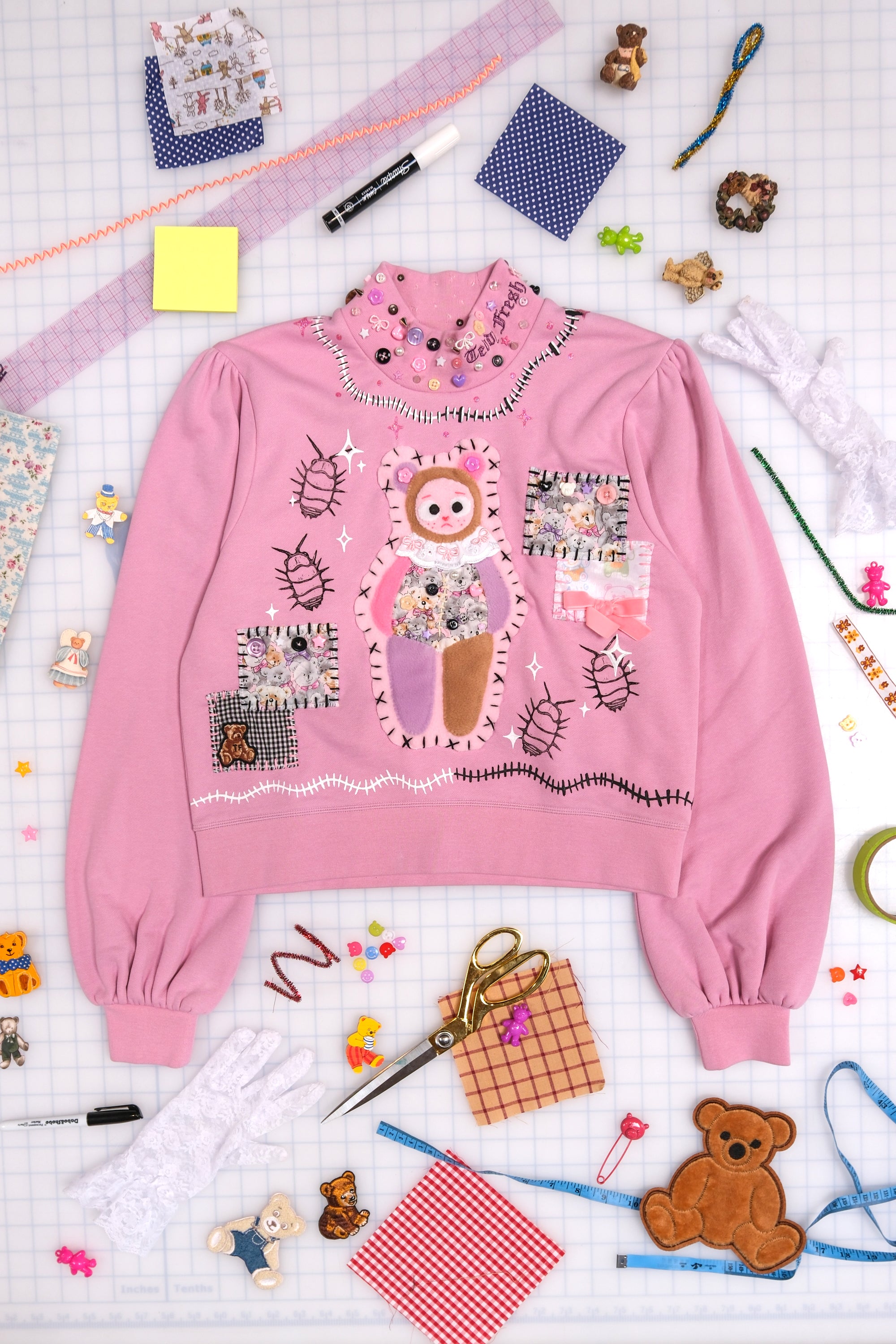 TF x Beth Luxton Bear'n'Bugs Sweatshirt